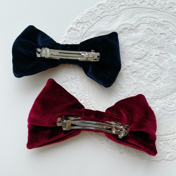 American apparel bows - Picture 2 of 2